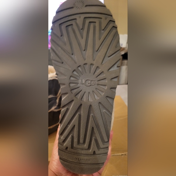 Ugg Women's Booties - Picture 4 of 5